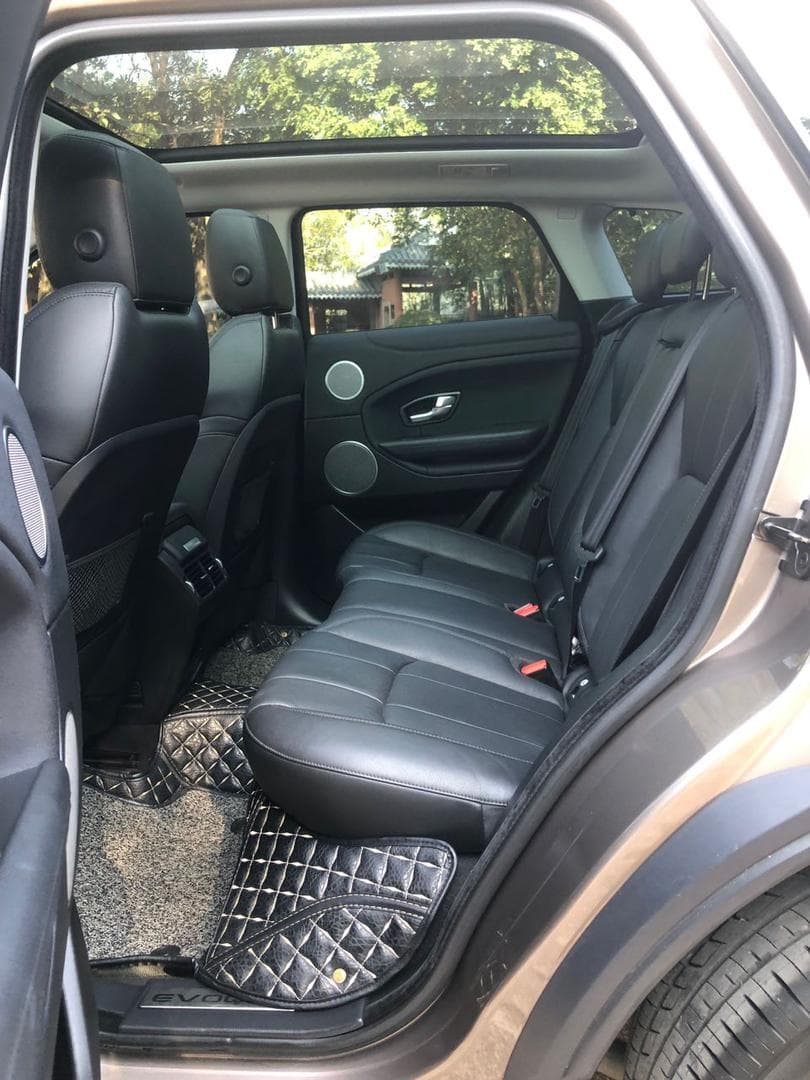 2017 Range Rover  Evoque SE thumbnail 8