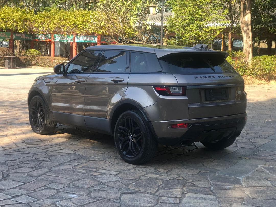 2017 Range Rover  Evoque SE thumbnail 10