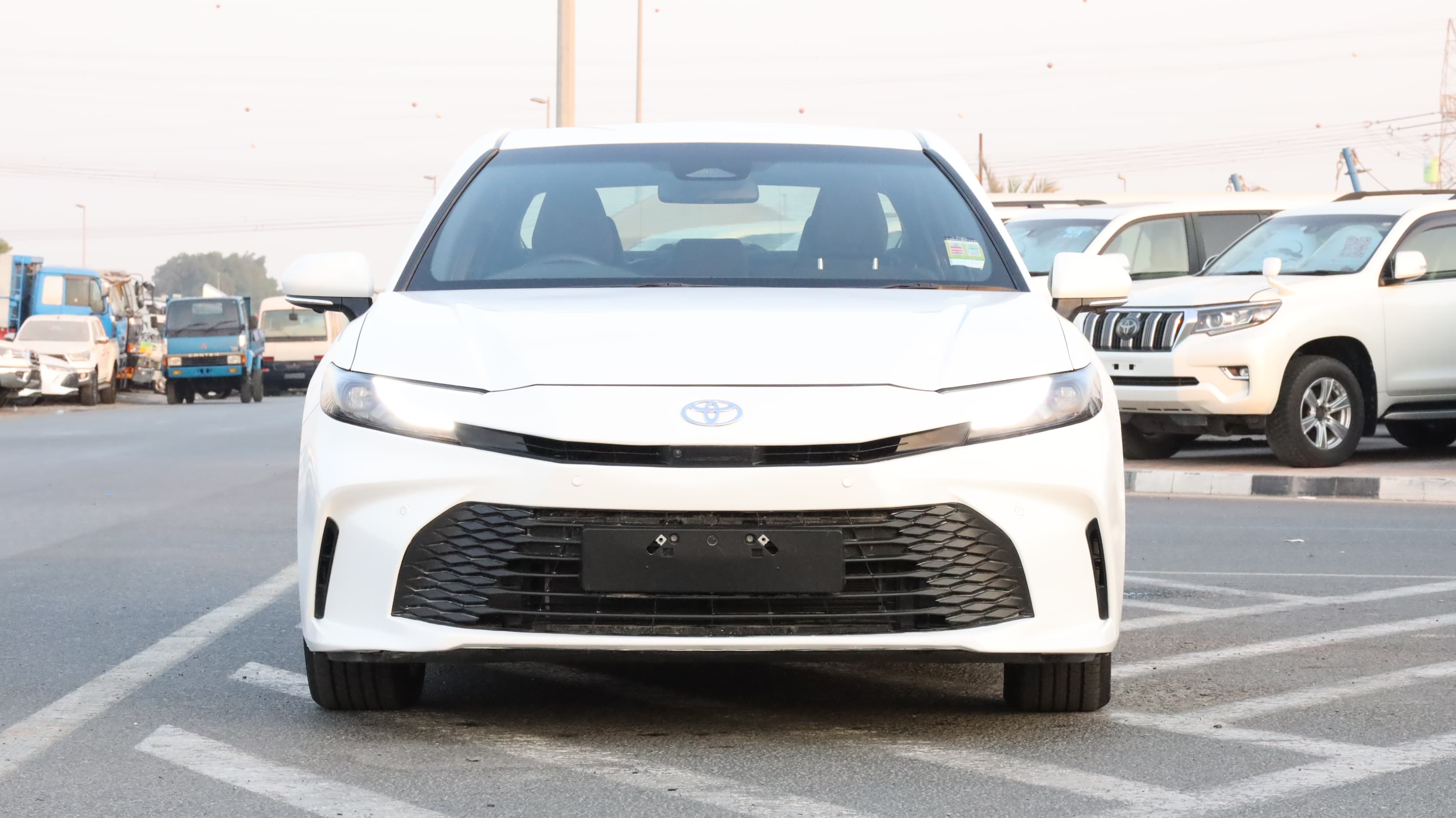 2025 Toyota  Camry  thumbnail 8