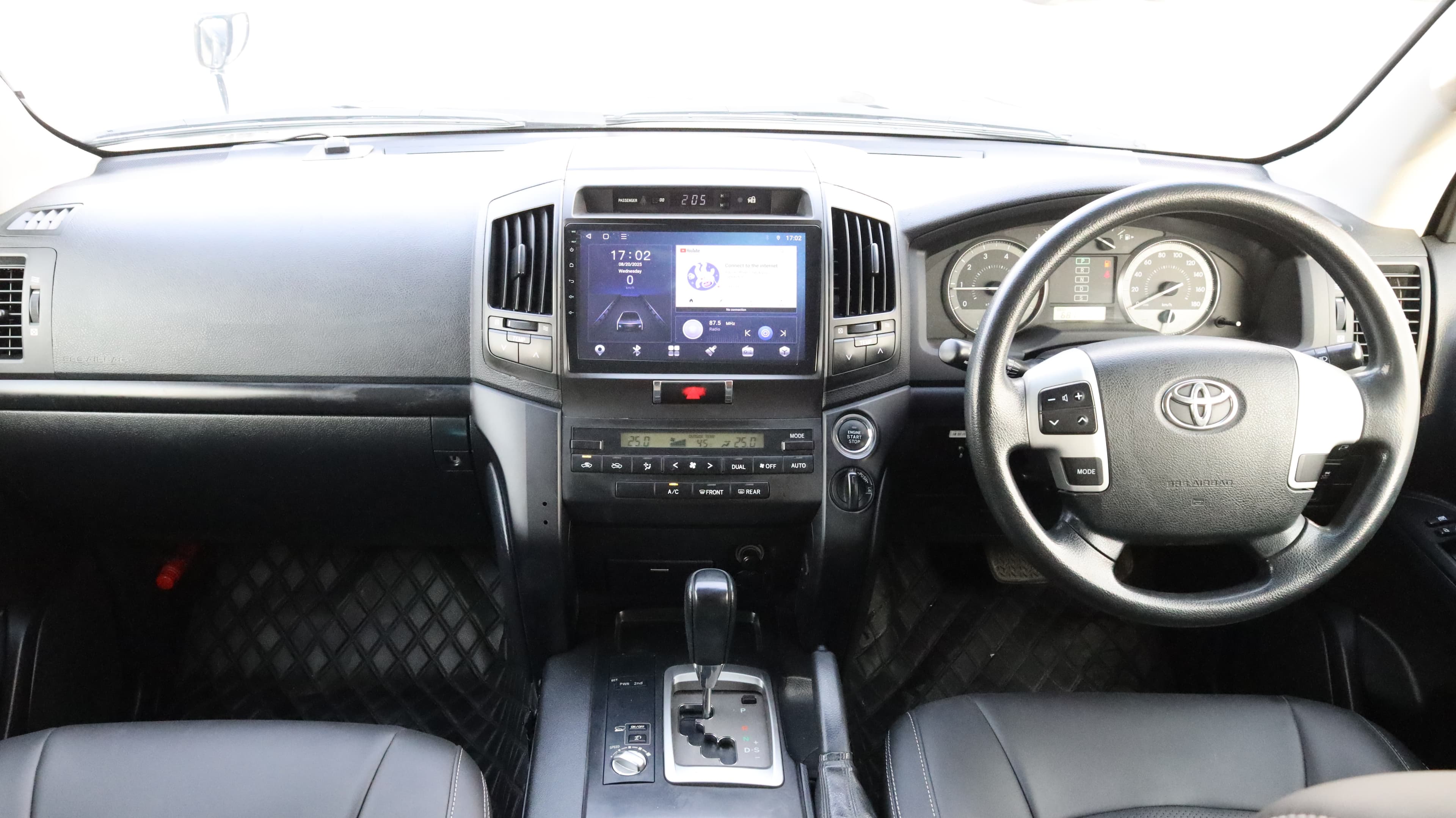 2026 TOYOTA  LAND CRUISER 4600CC/PETROL/4WD(A/T) CLEAN thumbnail 8